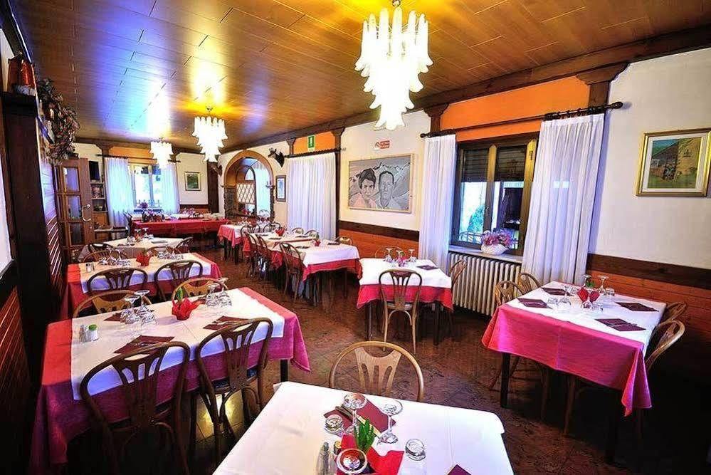 Albergo Morandi Valbondione Eksteriør bilde