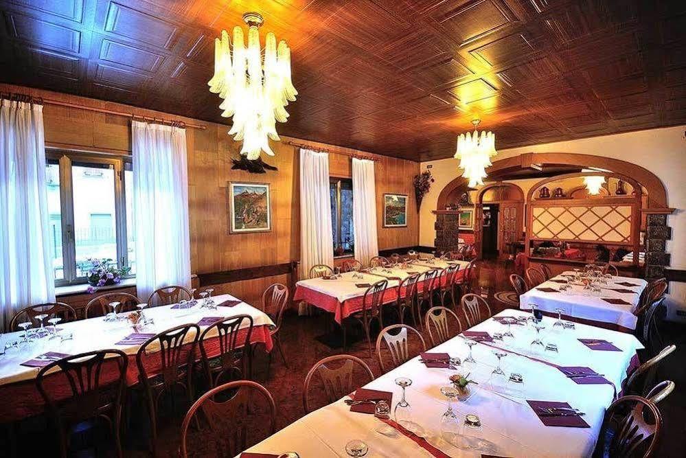 Albergo Morandi Valbondione Eksteriør bilde